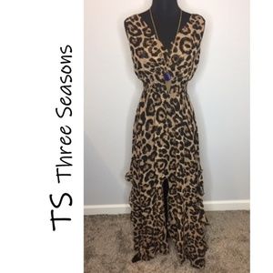THREE SEASONS Leopard High-Low Flowy Maxi Dress